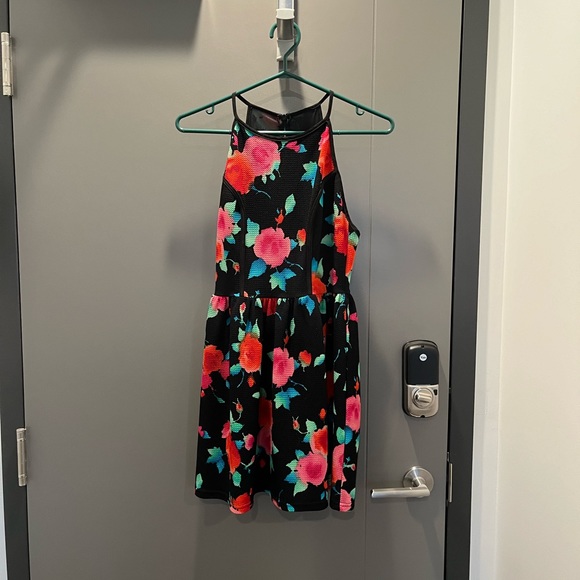 Vibrant Flower Dress - Picture 1 of 5